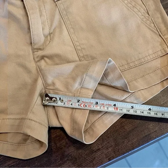 NWOT Arizona Jean Co. Size 1 Khaki Tan Shorts Low Rise 2.5” inseam Belt Loops - Picture 5 of 7